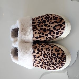 Dr. Scholls leopard slippers size 8